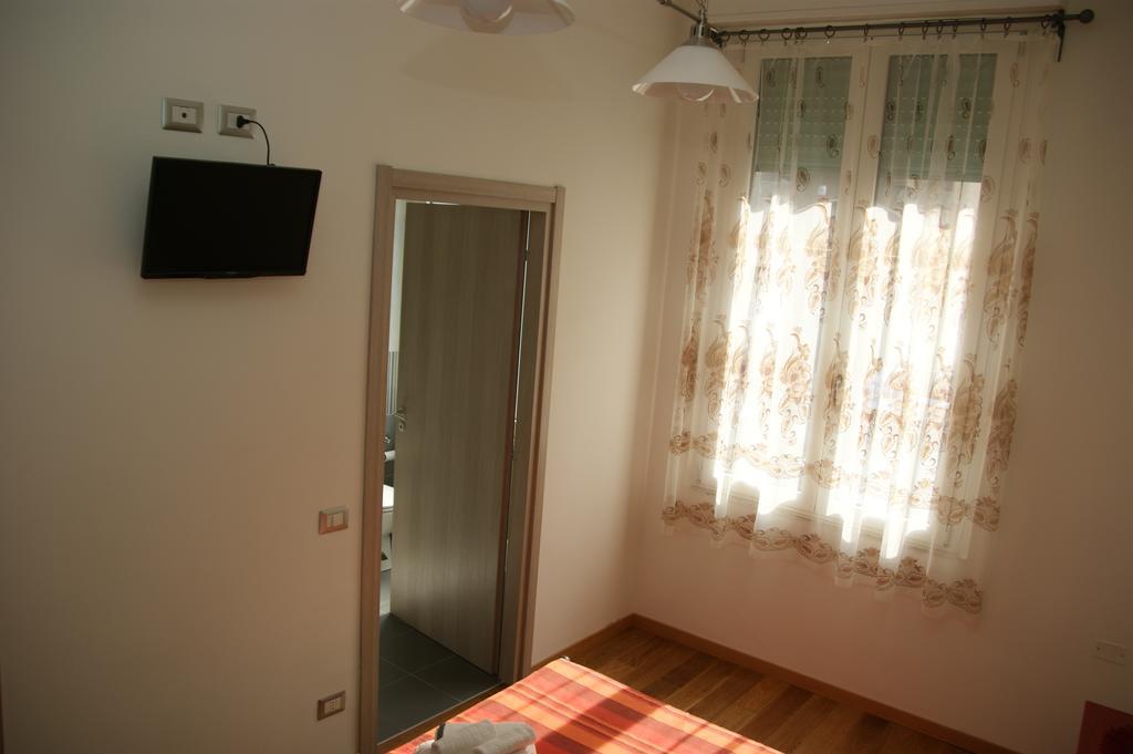 מילאנו B&B El Brumista חדר תמונה